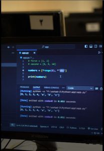 آموزش طراحی سایت در موسسه کادوس